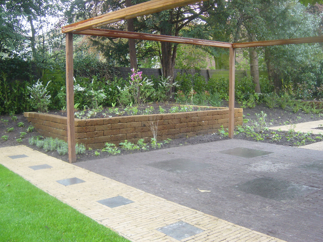 images/bestrating/Buitenhuishovenier_terras2.jpg#joomlaImage://local-images/bestrating/Buitenhuishovenier_terras2.jpg?width=650&height=488