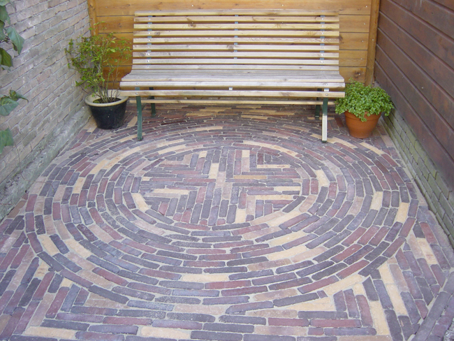 images/bestrating/Buitenhuishovenier_terras4.jpg#joomlaImage://local-images/bestrating/Buitenhuishovenier_terras4.jpg?width=650&height=488