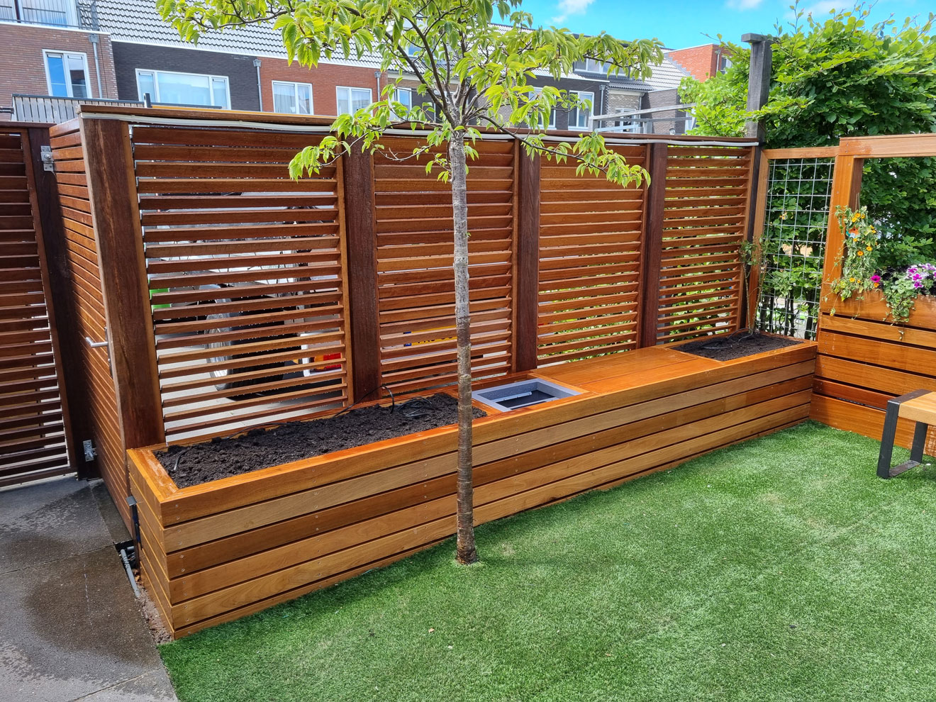 images/houtwerk/Buitenhuis-hovenier-09.jpg#joomlaImage://local-images/houtwerk/Buitenhuis-hovenier-09.jpg?width=1320&height=990