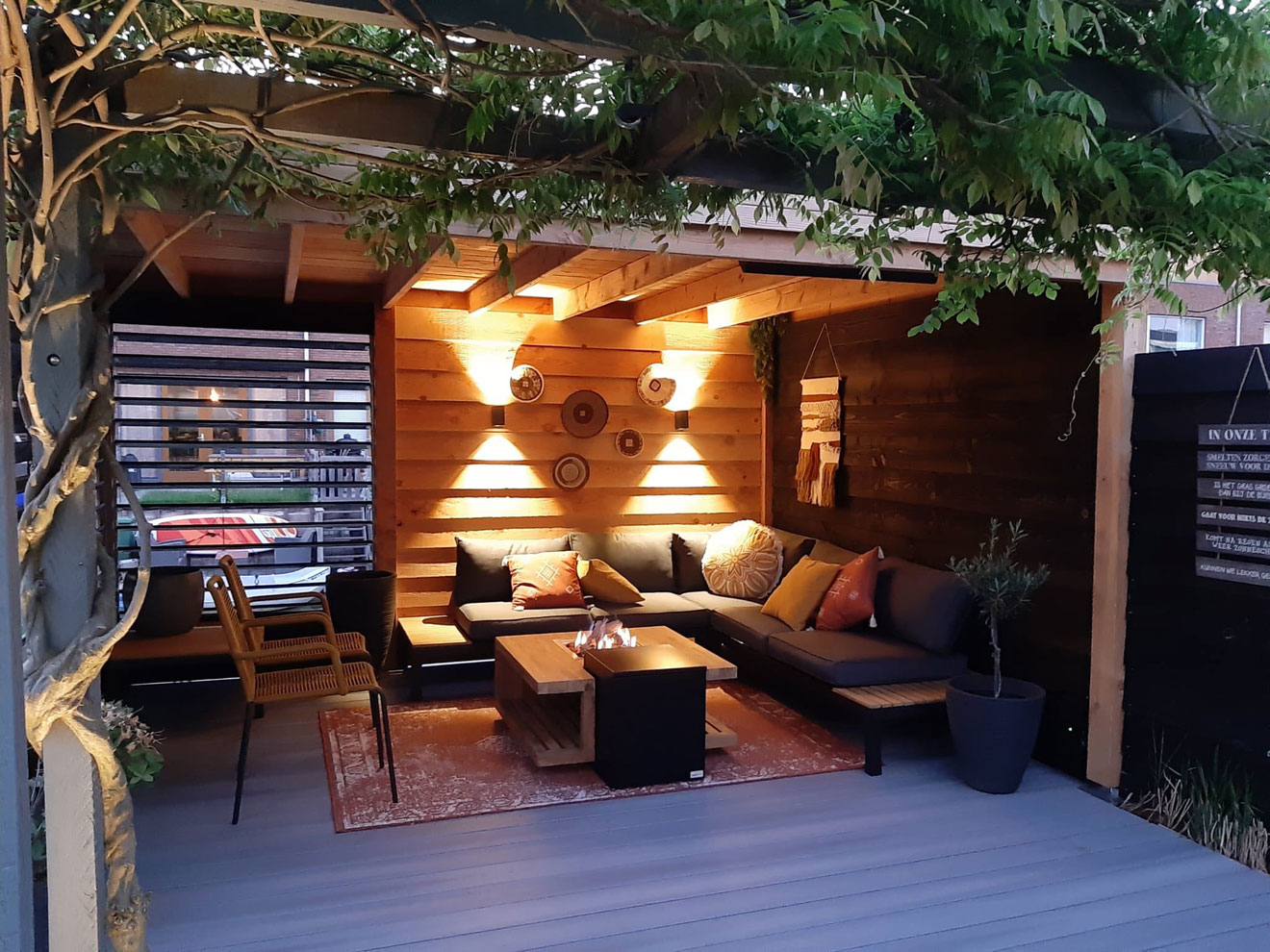 images/houtwerk/Buitenhuis-hovenier-11.jpg#joomlaImage://local-images/houtwerk/Buitenhuis-hovenier-11.jpg?width=1320&height=990